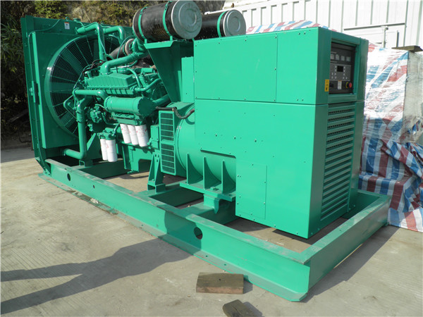 当涂发电车出租-柴油发电机组在使用的过程中应该做好哪些防护工作
