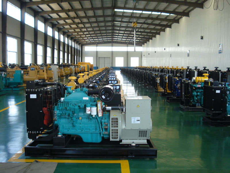 当涂租赁发电机-柴油发电机组冒蓝烟、冒黑烟、冒白烟故障分析