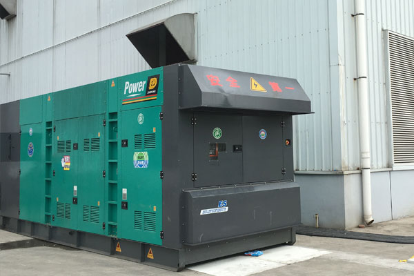 当涂燃油滤清器的更换流程是怎样的？