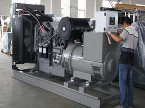 当涂柴油发电机组和储能设备配合使用的案例