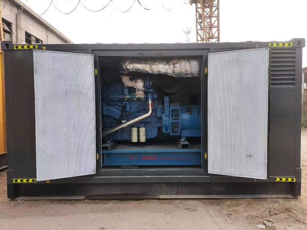 当涂详细介绍一下更换发电机组控制系统的操作步骤